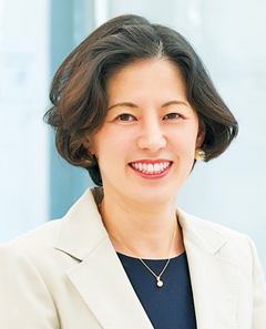 Maiko Kuroda
        Präsidentin und CEO, Toyoko Inn